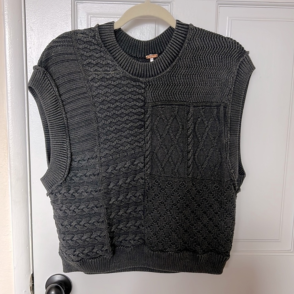Free People | Sweater Vest (Grey)